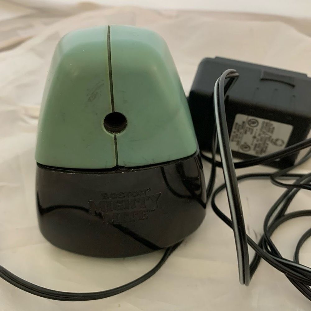 Boston Mighty Mite Electric Pencil Sharpener-Tested